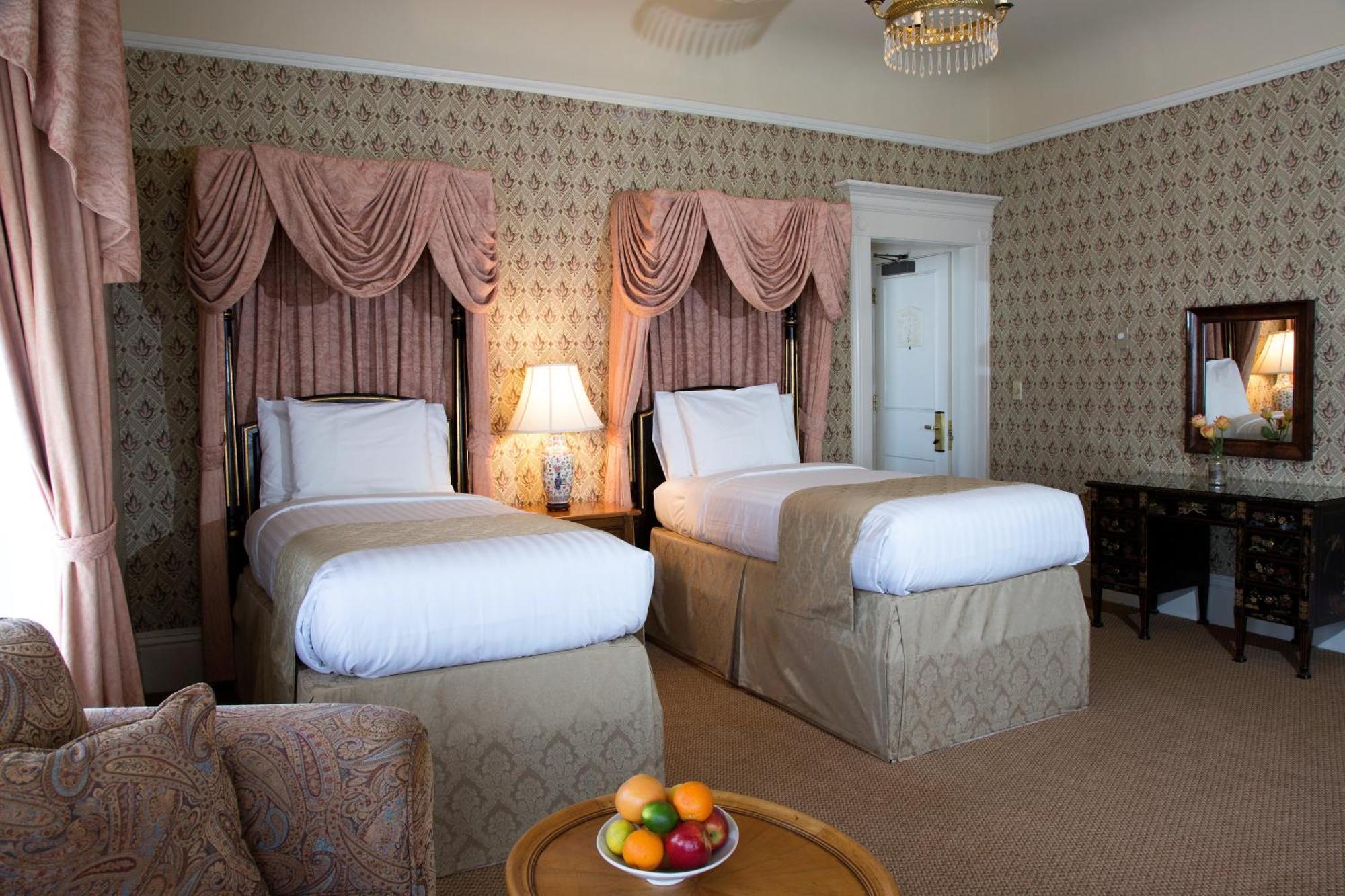 Deluxe Twin Room,1742611852:JPEG