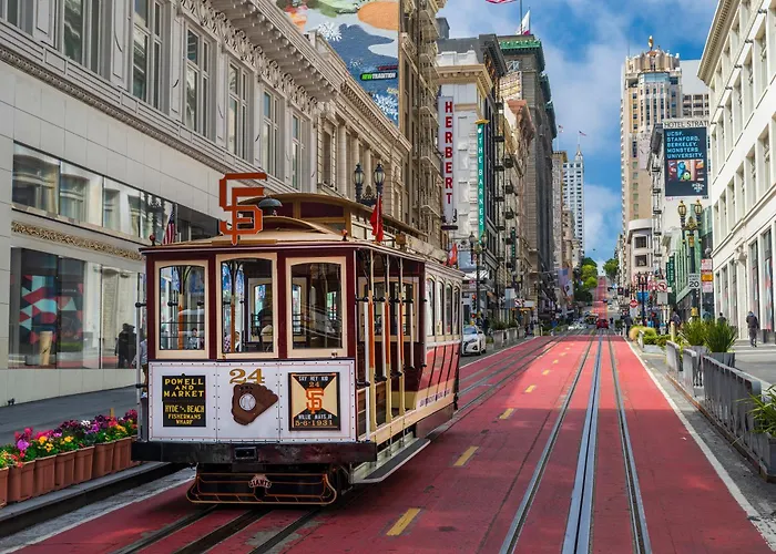 Ping Pong hotel: Hotel Fusion, A C-Two Hotel