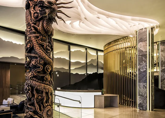 Ping Pong hotel: Hotel Fusion, A C-Two Hotel